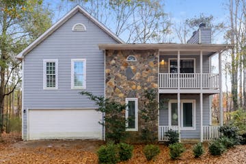 140 Paces Way Fayetteville, GA 30215